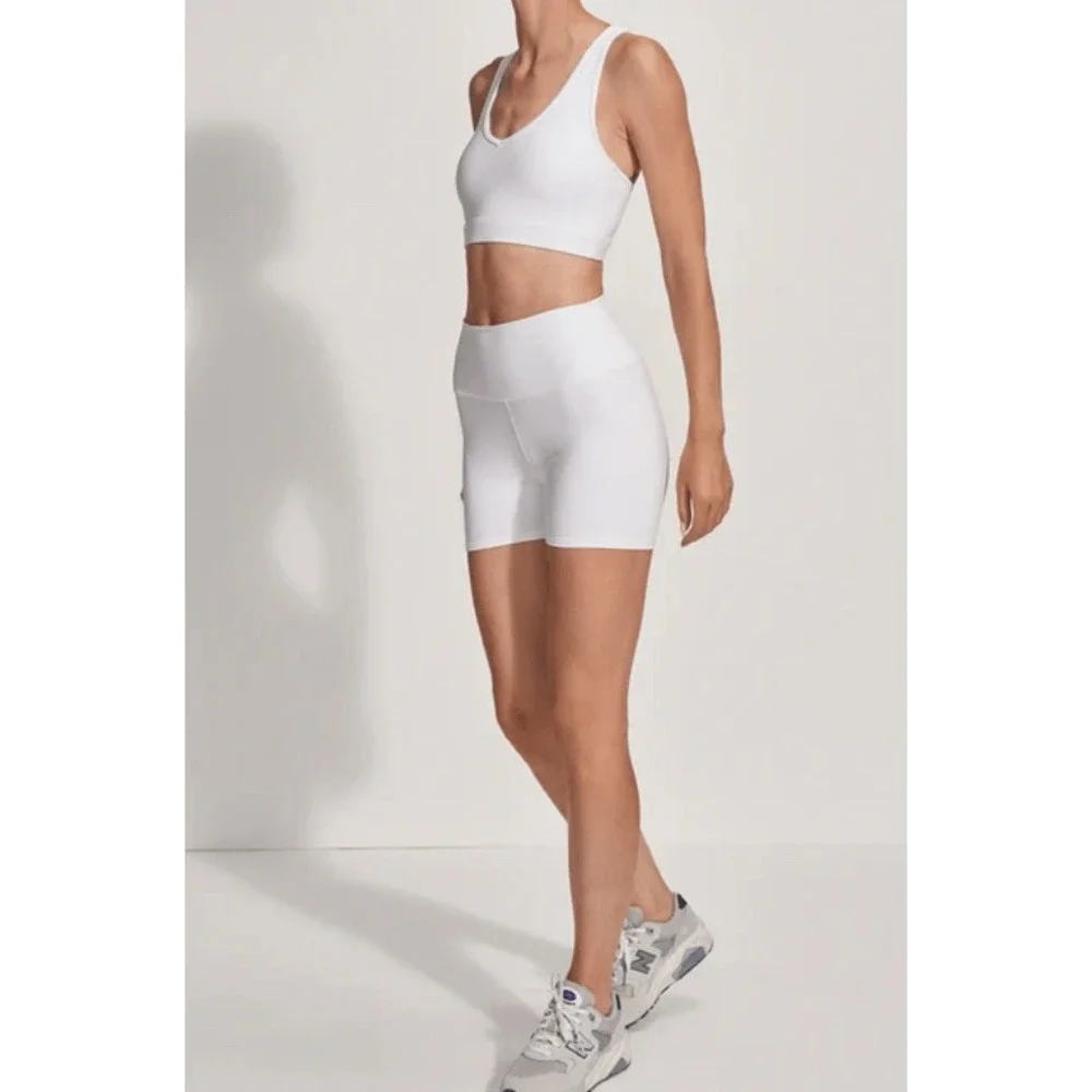Varley FreeSoft High Rise 4" Biker Shorts White XL Athleisure - Picture 1 of 7